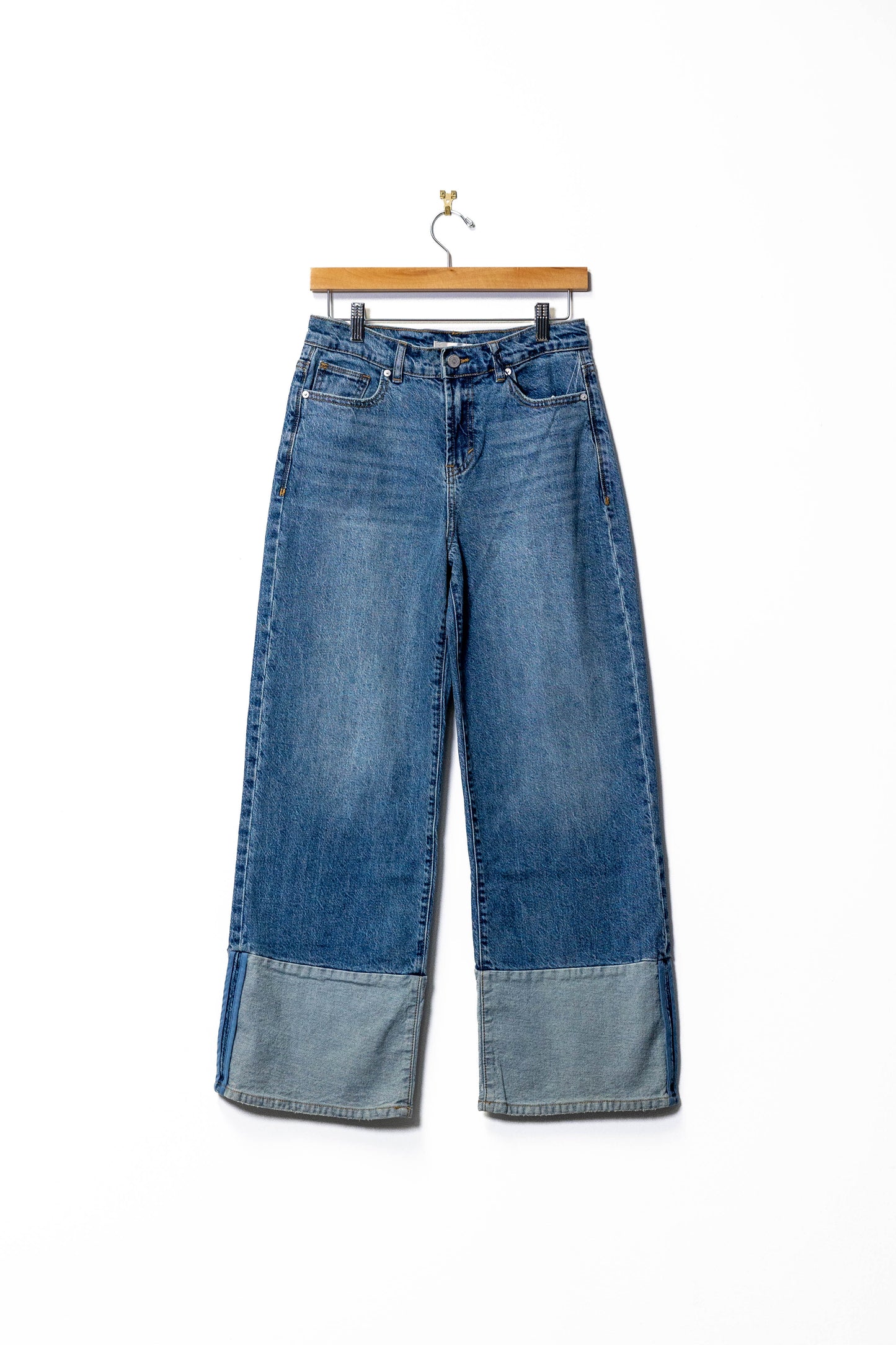 Wide-Legged Denim Jeans with Contrast Cuffs