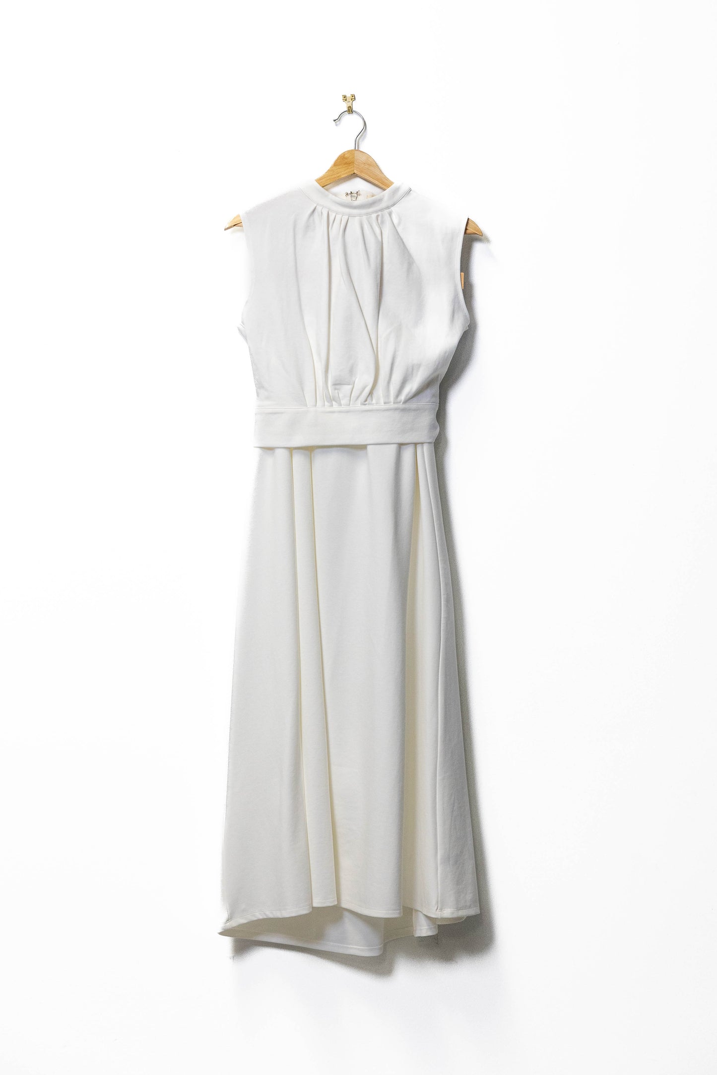 Sleeveless Pleated Midi Set