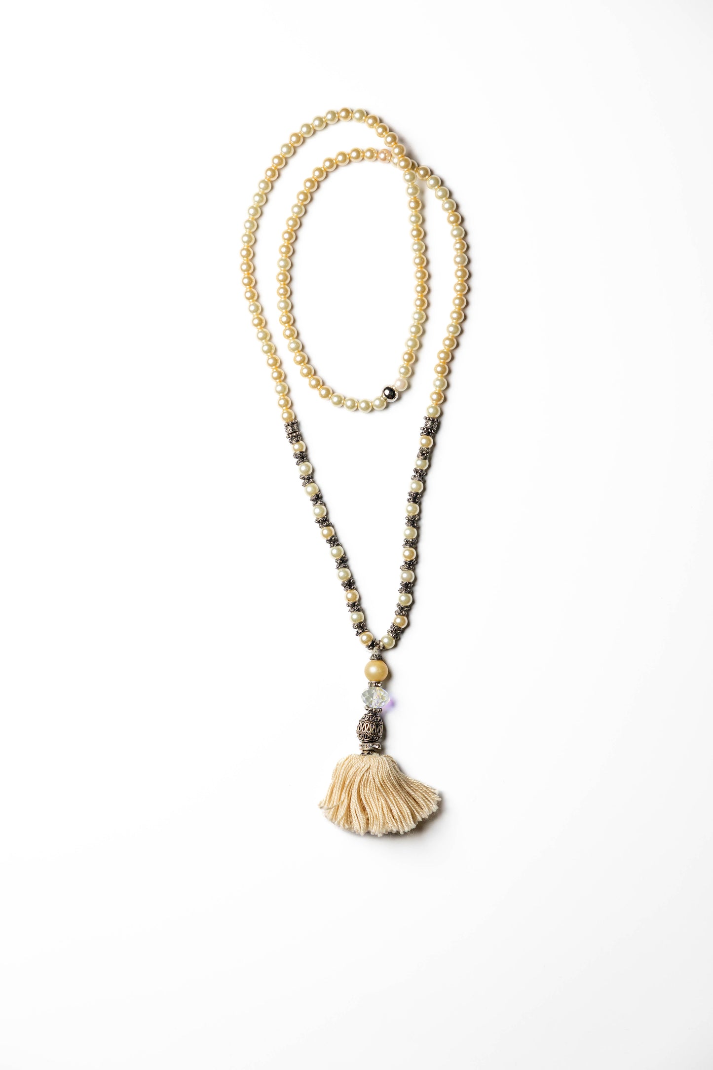 Elegant Pearl & Tassel Necklace – Vintage Boho Chic