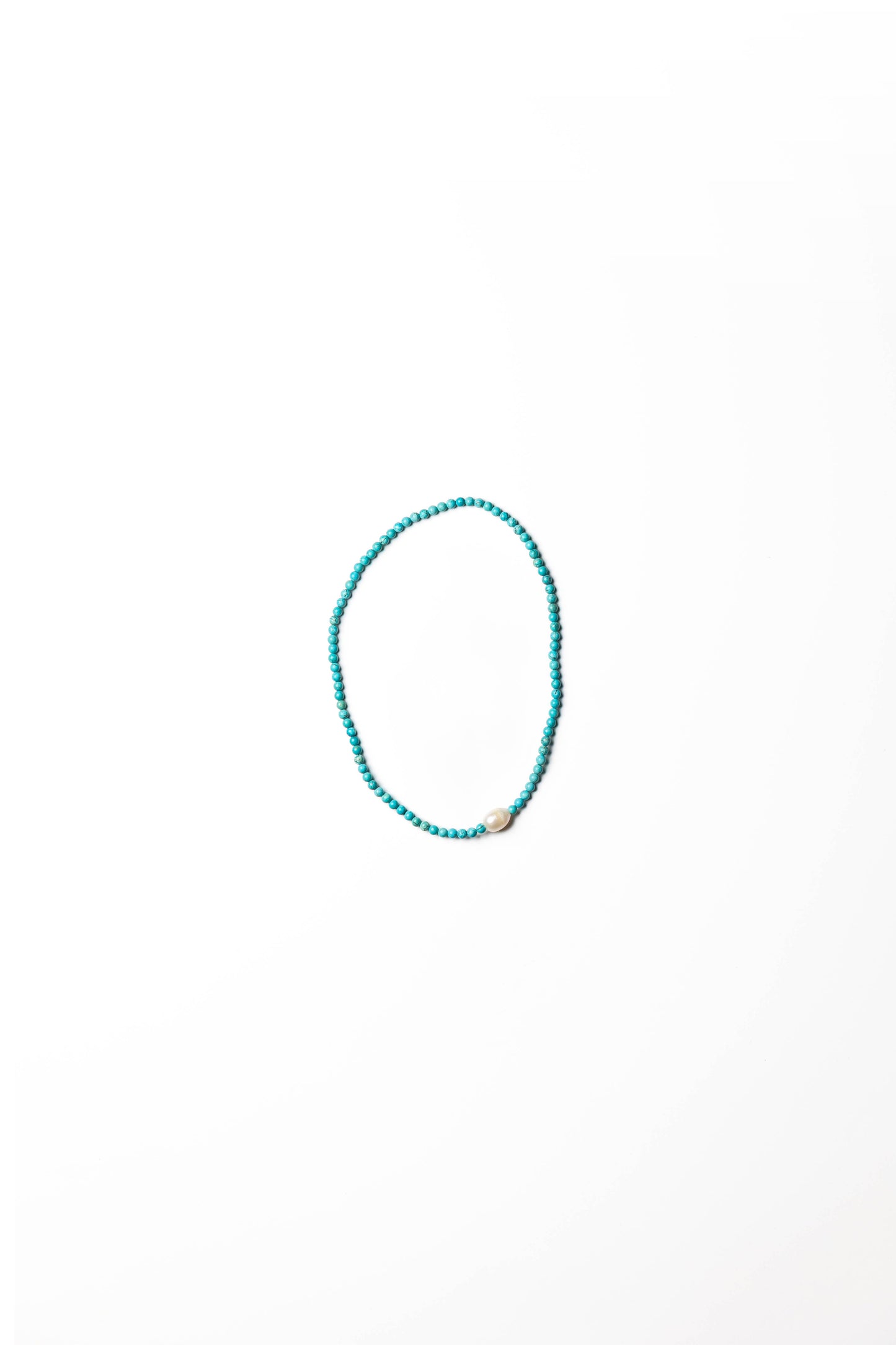 Turquoise Elastic Beaded Necklace with Elegant Pearl Accent