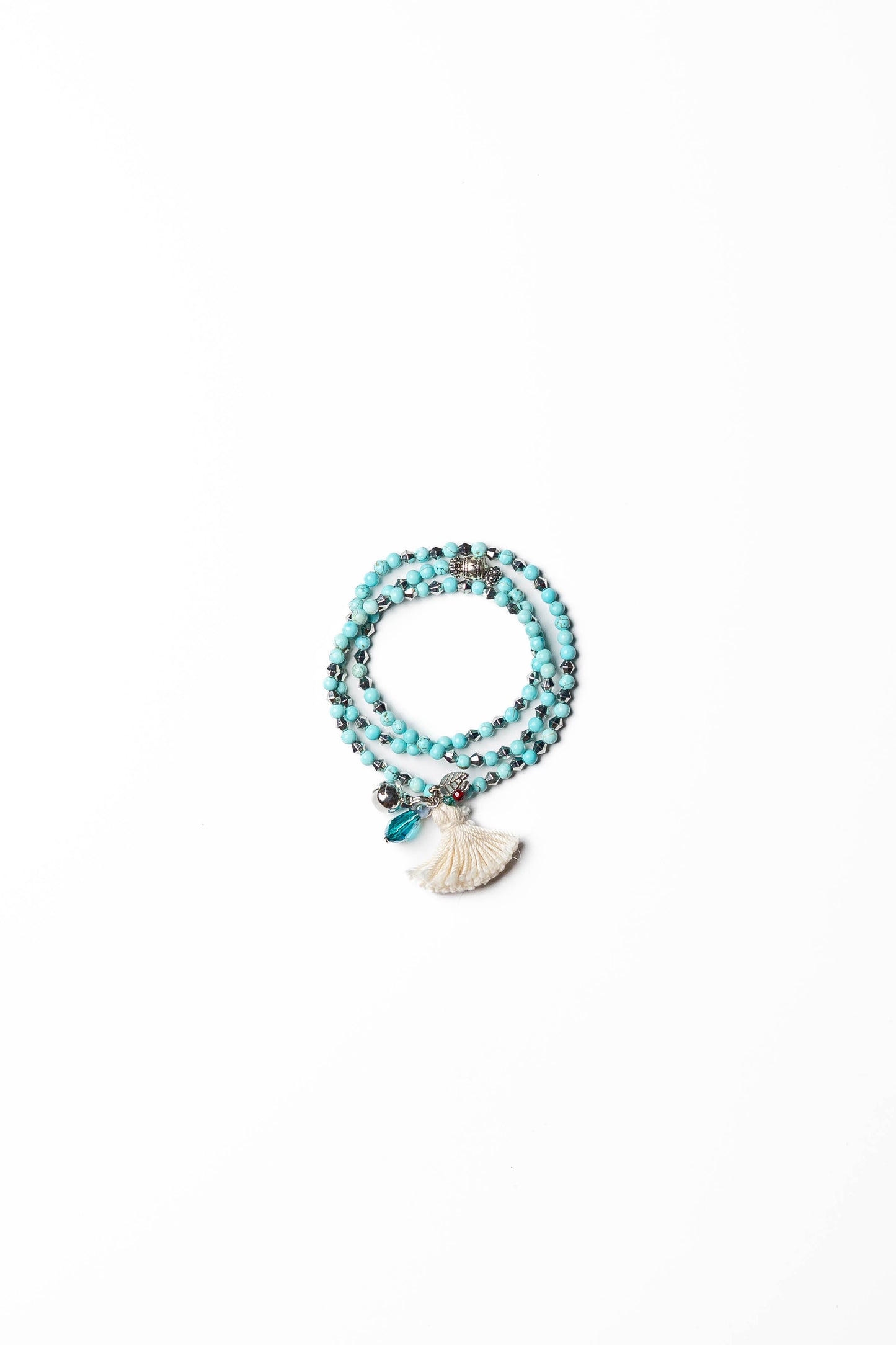 Boho Chic Turquoise Beaded Bracelet with Tassel