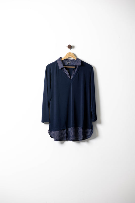 Layered Navy V-Neck Blouse with Contrast Collar & Hem