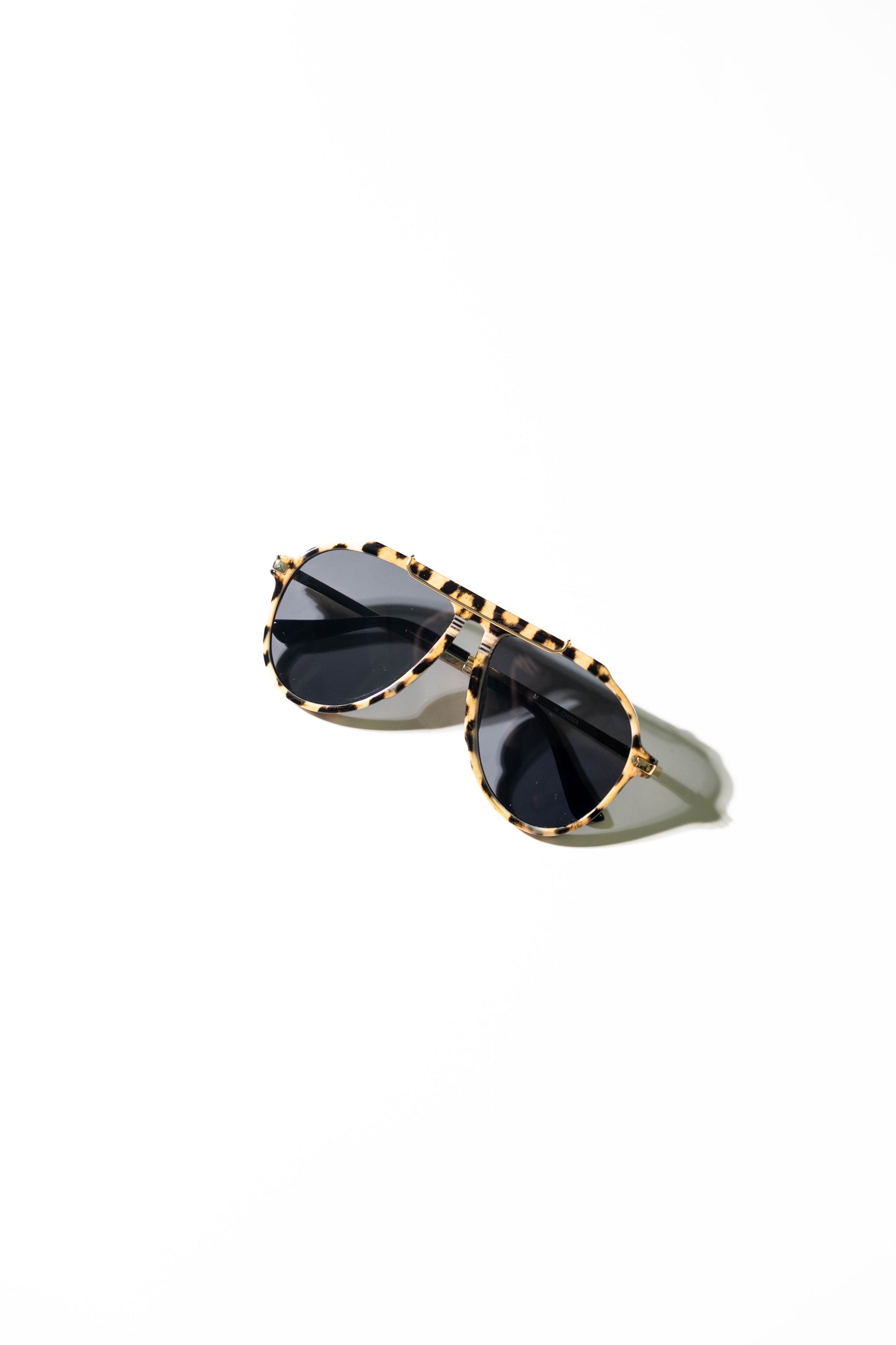 Leopard Print Aviator Sunglasses with Black Lens