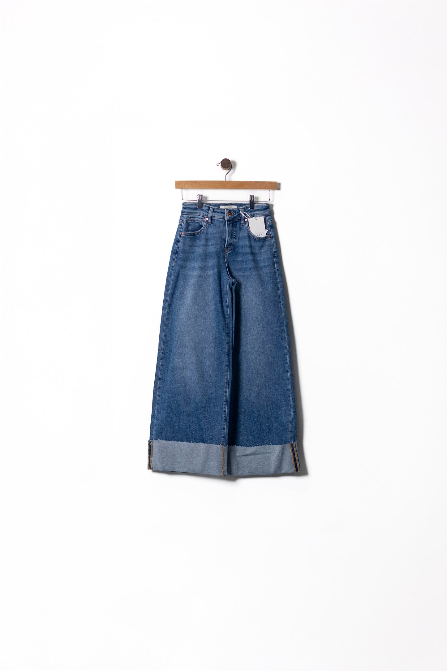 Wide Leg Cuffed Hem Jeans