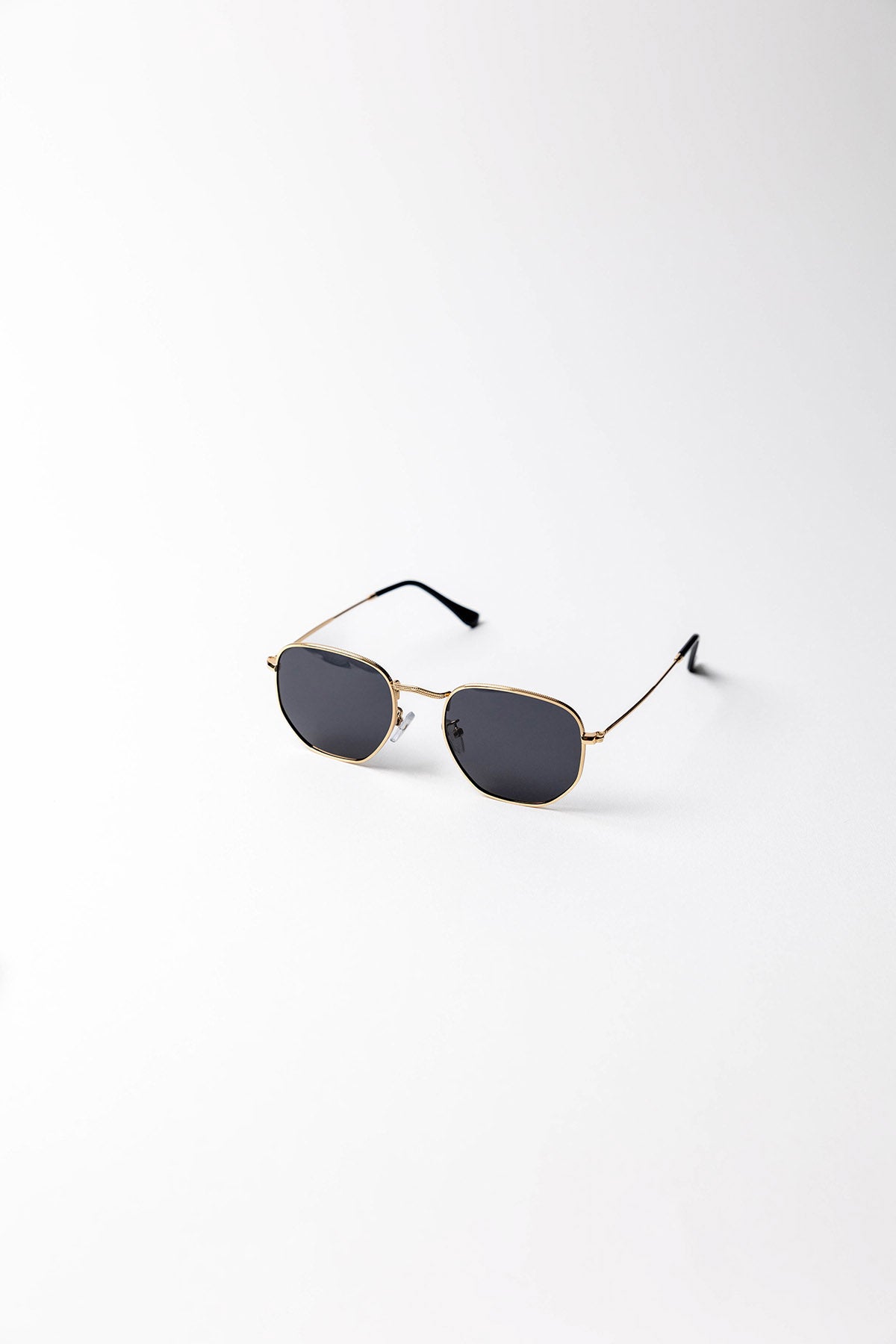 Hexagonal Retro Metal Frame Sunglasses