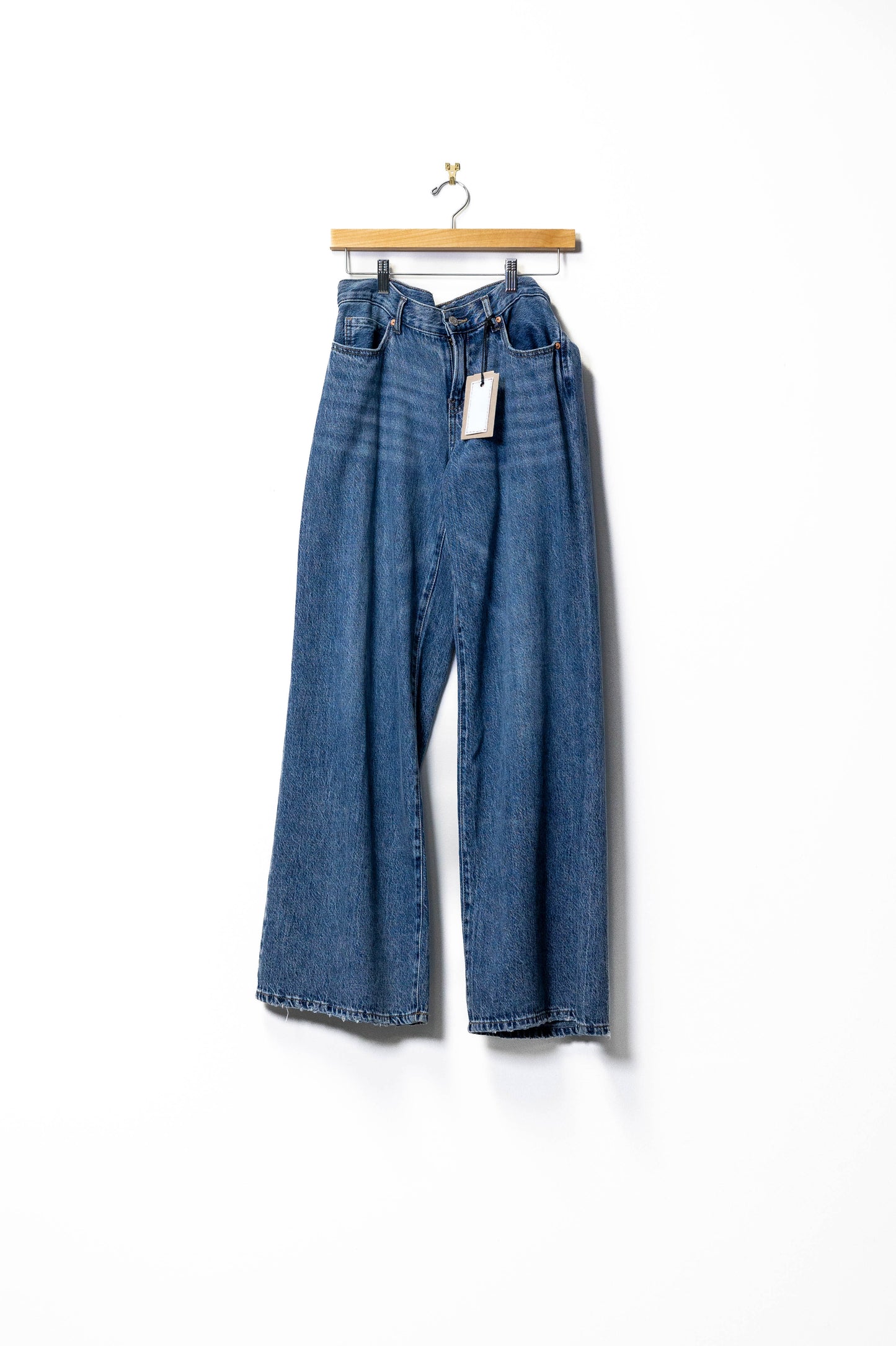 Low Rise Baggy Wide Legged Jeans