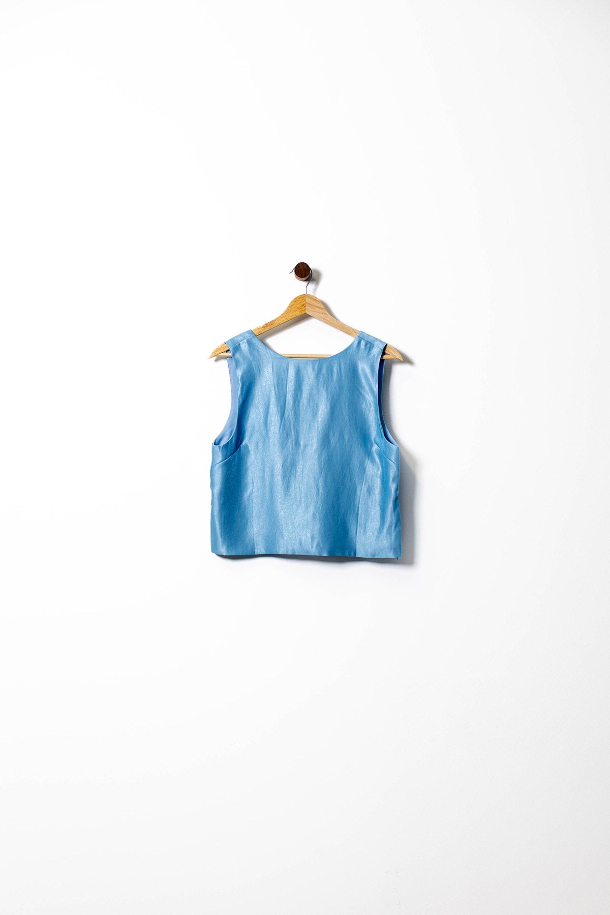 Bow Accent Sleeveless Crop Top