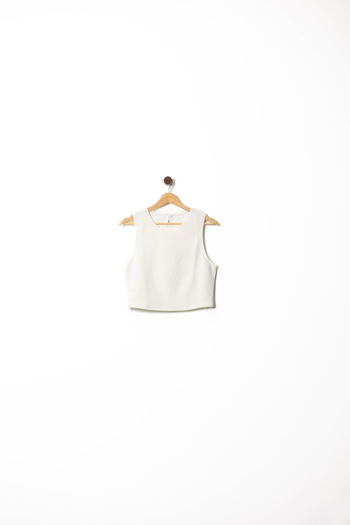 Minimalist Scoop Neck Cropped Tank Top