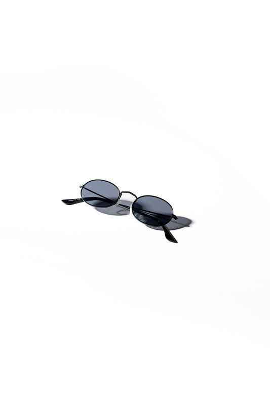 Minimalist Oval Frame Sunglasses
