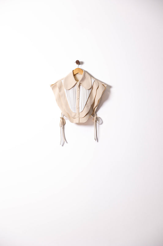 Ivory Scallop Collar TOP