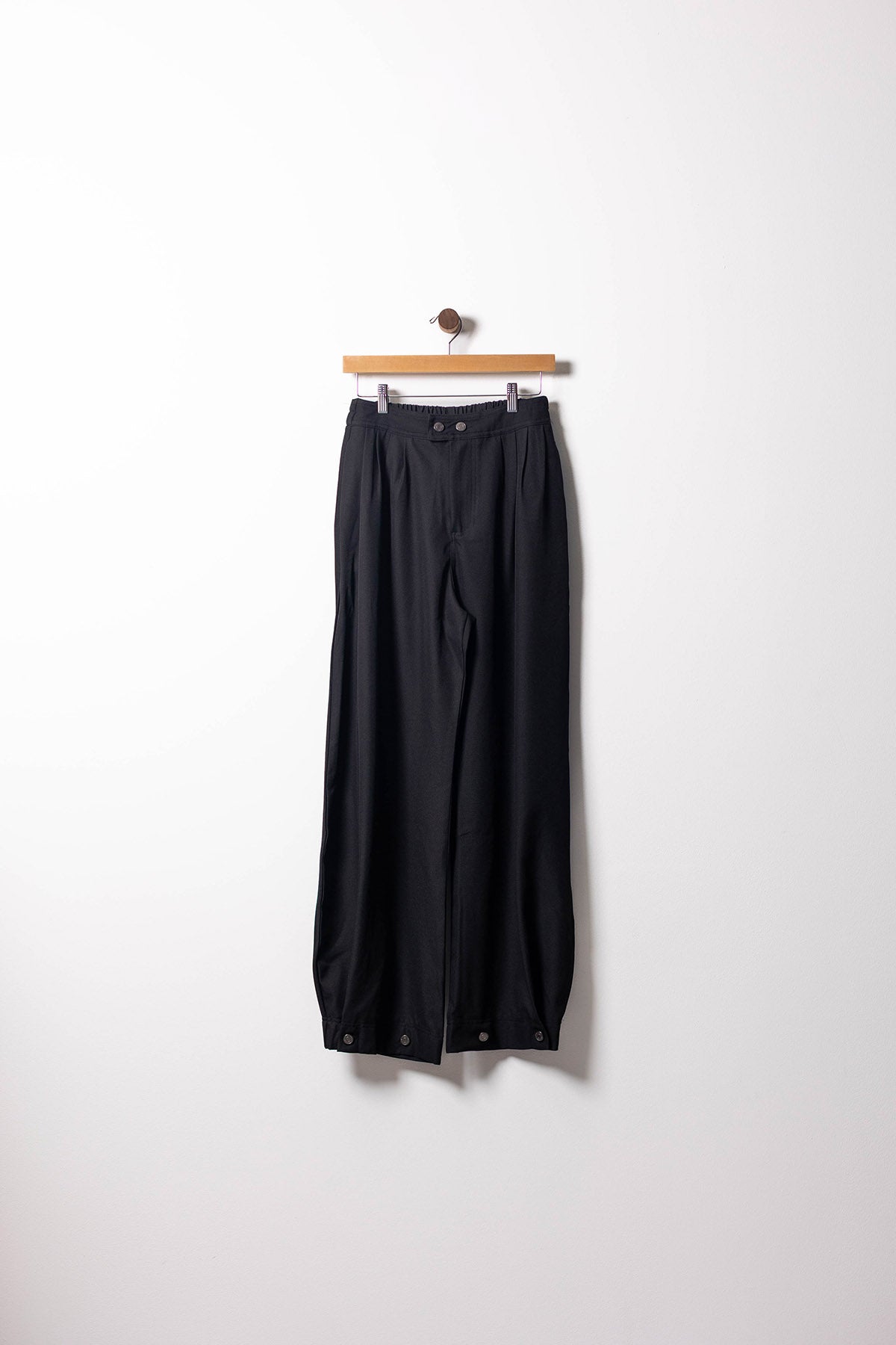 Relaxed Barrel Trousers with Button Cuffs