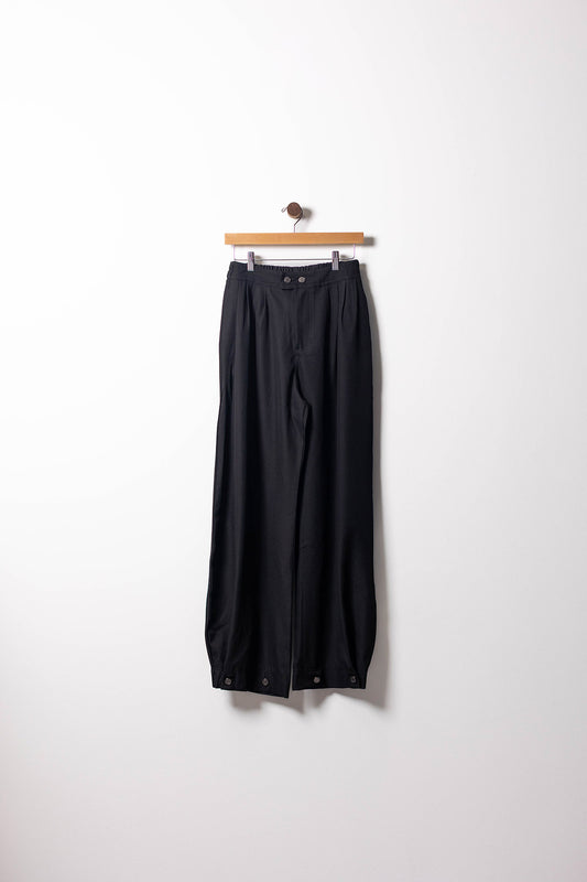 Relaxed Barrel Trousers with Button Cuffs